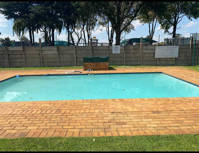 2 BEDROOM SECTIONAL TITLE FOR SALE IN RAVENSWOOD